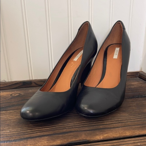 Geox Black Heels Classic Leather Design pumps - Picture 1 of 6